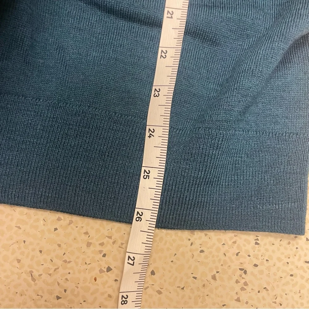 Banana Republic 100% Merino Wool Teal Blue V-Neck Sweater Large Luxury Preppy
